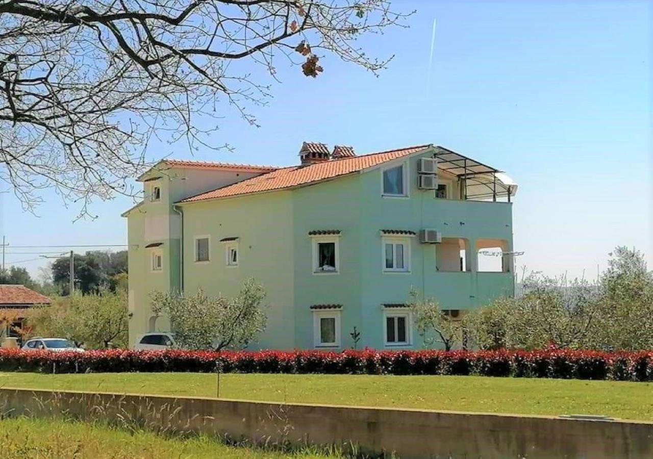 Apartmani Natasa Vrsar Exterior foto